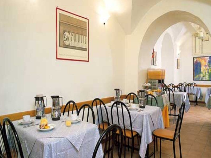 Numa Rome Linea Hotel Bagian luar foto